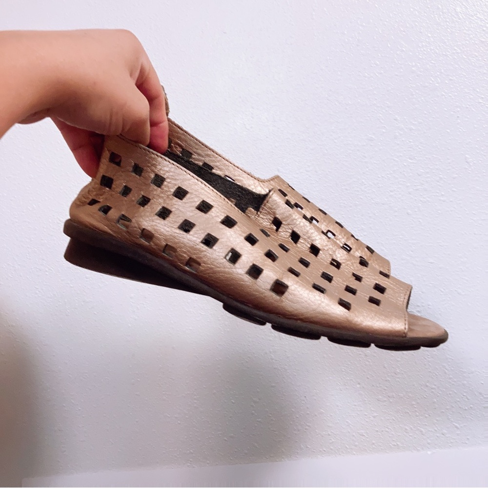 $325.00 Arche DRICK SLIP ON women’s size 38/7 Perforated leather comfort French